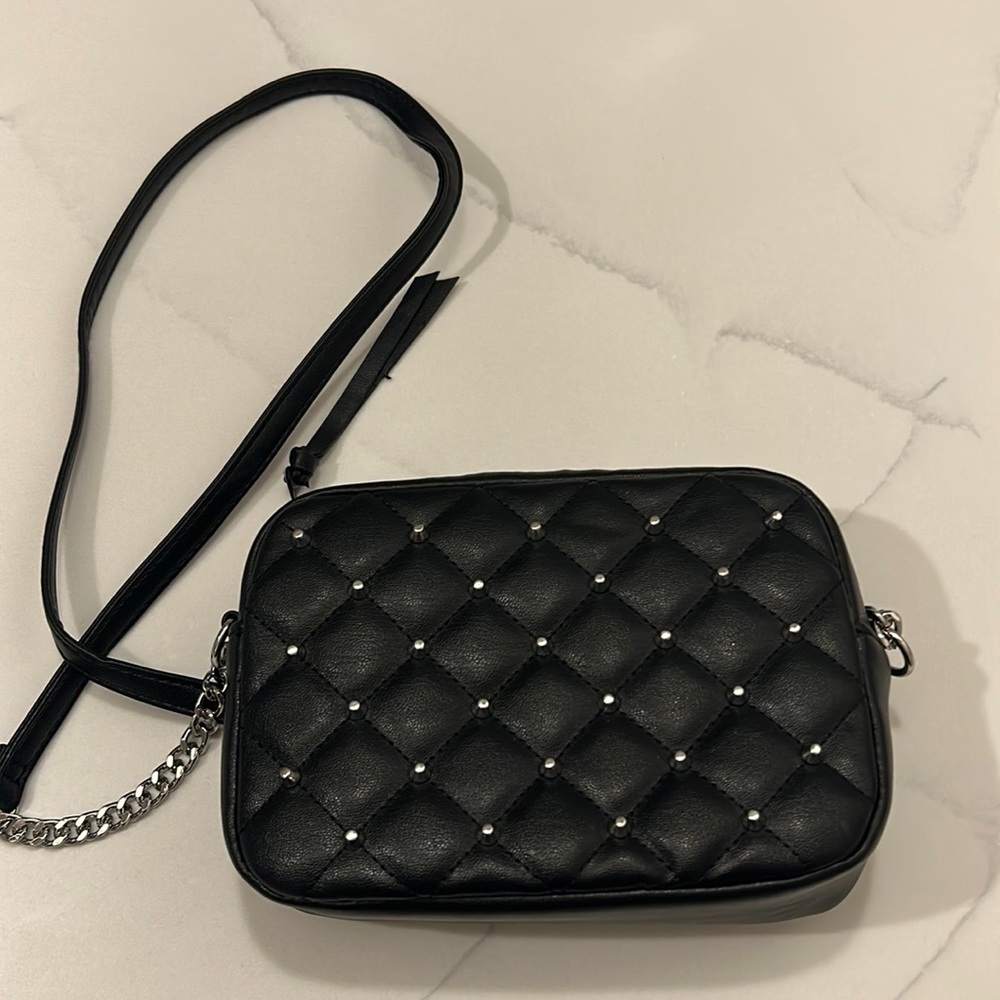 Brand new Rebecca Minkoff crossbody purse. Super cute and never worn!!